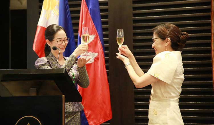 Philippines keen on further strengthening Cambodia ties